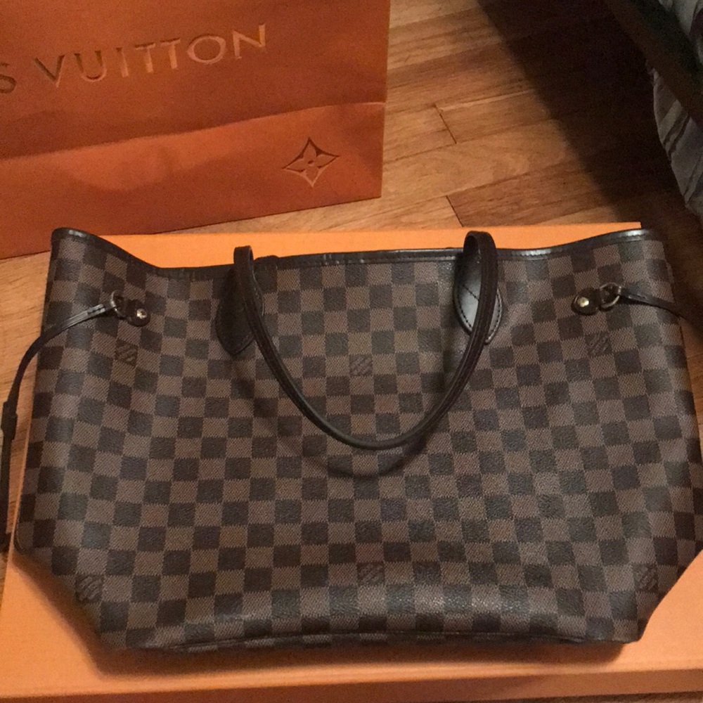 Louis Vuitton Never full